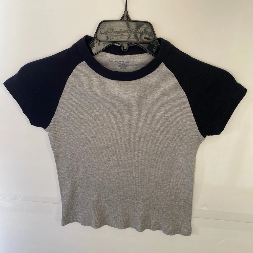 Brandy Melville Gray Blue Crop Top One Size - Picture 1 of 3
